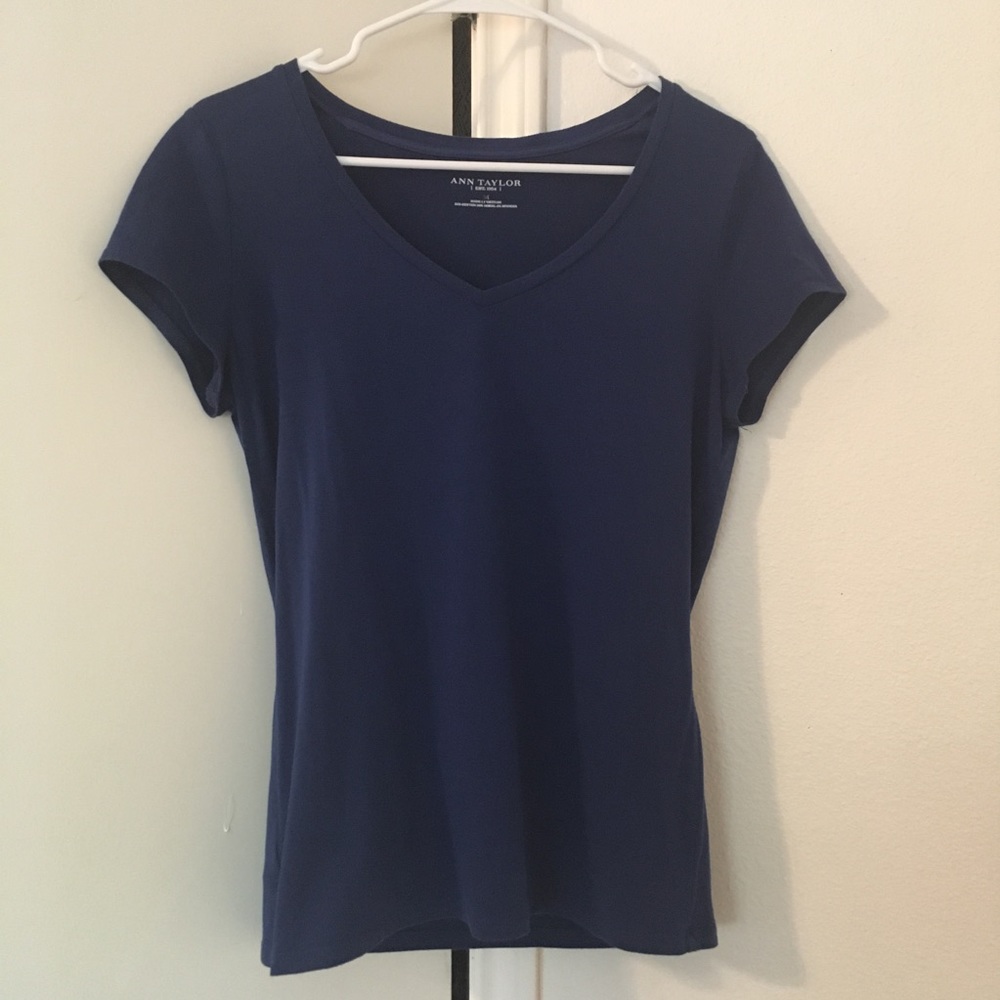Ann Taylor V-neck in royal blue